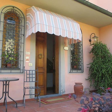Affittacamere Villa Delia Lucca Exterior photo