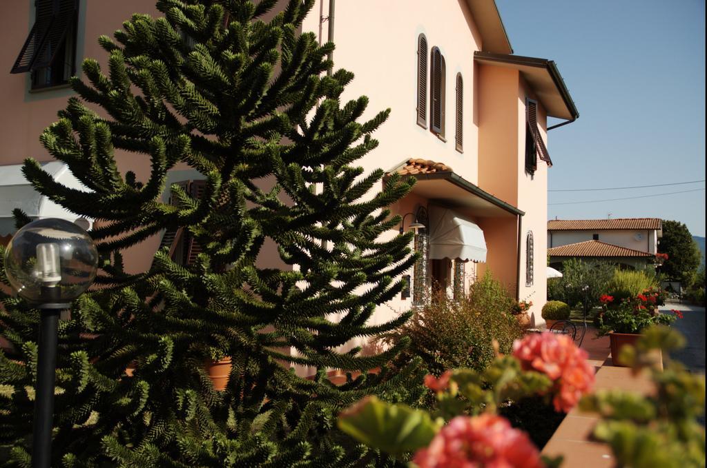 Affittacamere Villa Delia Lucca Exterior photo